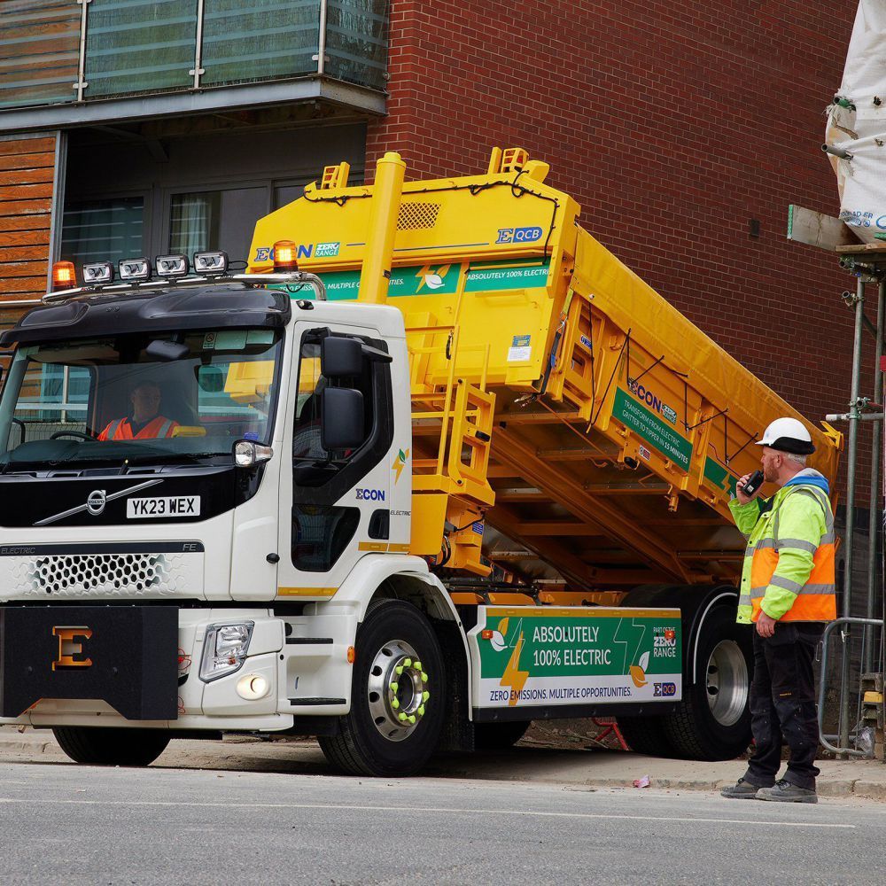 Ringway trials the UK's first Econ new zero range E-QCB 19 tonne Volvo FEE 4x2 Chassis